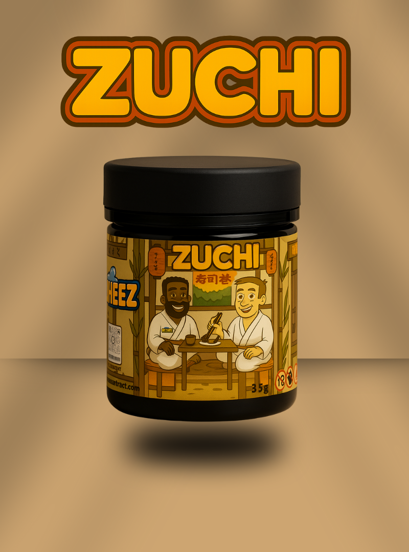 pot de fleur CBD zuchi en assis a une table japonaise sur fond jaune, l'étiquette sur le pot présente deux personnages en costume traditionnel sur un décor asiatique