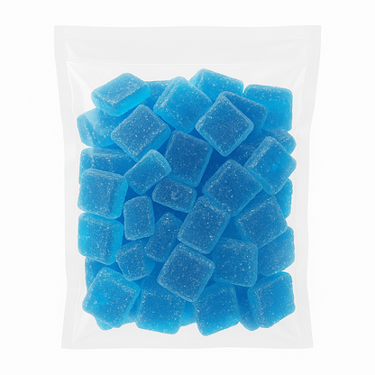 un gros sac de gummies THC 30mg saveur myrtille. gummies forme carré bleu recouvert de sucre 